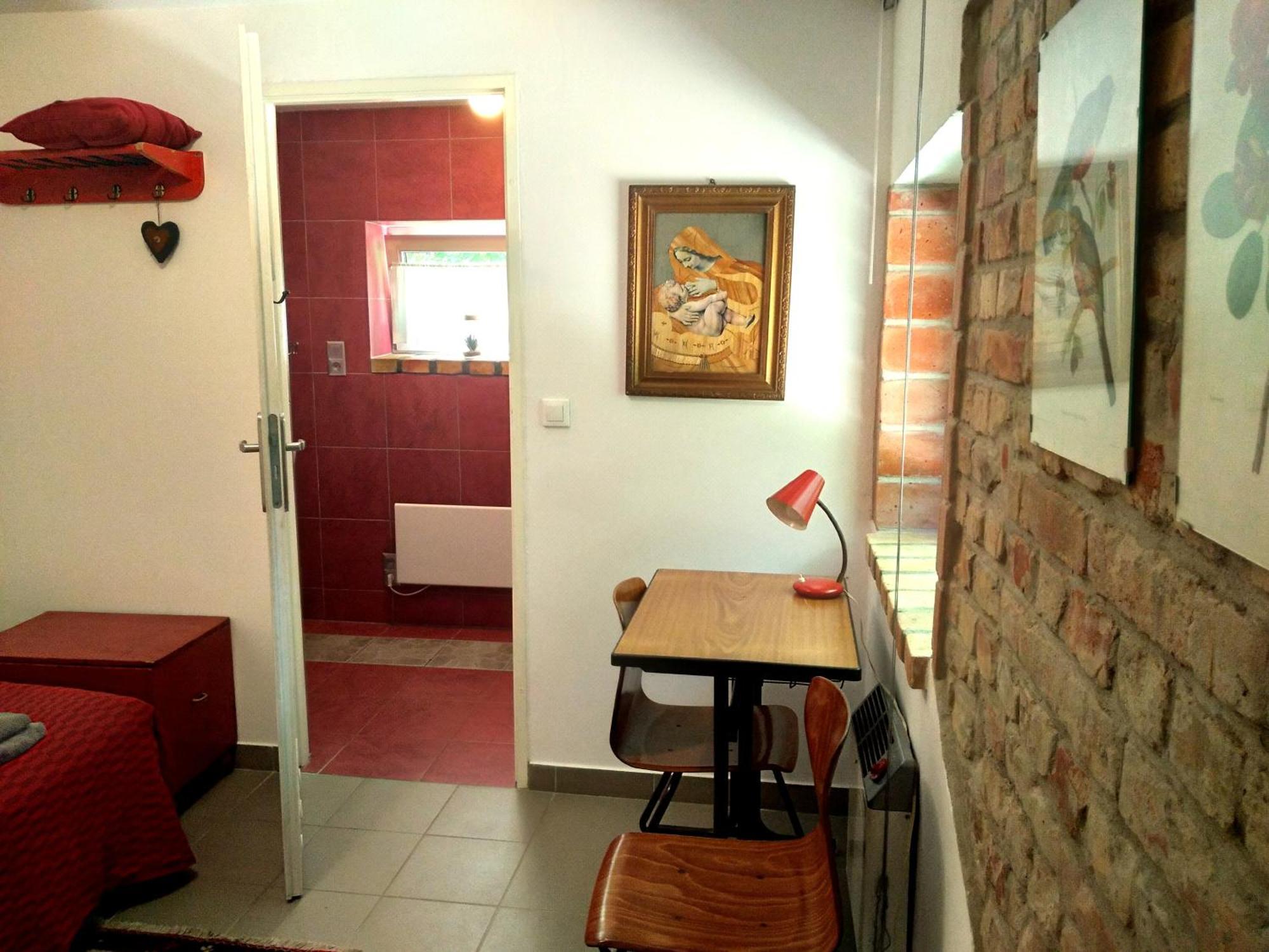 Appartement Dom Sztuk - House Of Arts à Międzyrzecz Extérieur photo